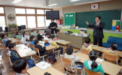 어른들 재능 학생에게 기부하세요