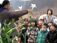 웃음 꽃 가득한 교정 만들어요