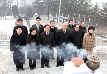 춘천시의회 충열탑 참배