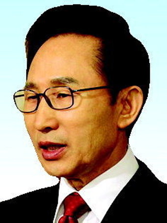 이 대통령, 오늘 취임 4주년 특별 기자회견