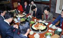 총선 싹쓸이 강원서 대권행보 첫발