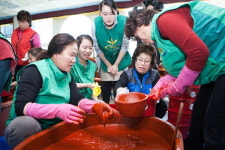 인제군 새마을회 사랑의 고추장 담그기