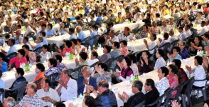 어르신 초청 흥겨운 효잔치