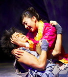 다른 언어 다른 몸짓… 감동은 하나!