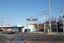 신호등에 가린 교통전광판