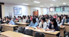 돌봄 전담사가 방과후 아이들 책임져요