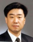 [새의자] 용환택  춘천국유림관리소장
