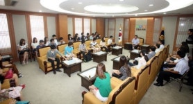 강원학사생 도청·도의회 방문 직업탐구