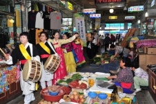 횡성 전통시장 공연 풍성 인심 넉넉