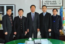 [횡성]횡성중앙장로교회 불우이웃 돕기 성금 전달