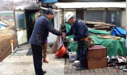 [영월]영월 한반도면 화재 이웃 성금 전달