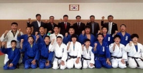 김병국 도유도회장 선수단 격려