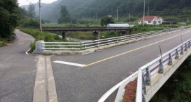 [홍천][현장에선] 신축교량 급커브 사고위험