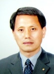 [새의자] 김남형  강릉사투리보존회장