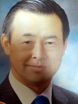 [새의자] 김광수 도사진앨범인쇄조합 이사장