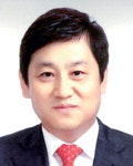 [강릉]13년째 어려운 학생 도운 기업가 화제