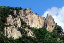 [화천]용화산 명물 기암괴석에 이야기 담는다