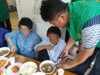 [강릉]강릉시 홍제동 새마을 회원들 갈비탕 대접