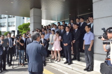 “도민들 도움에 행복했습니다” 직원 한명 한명과 인사