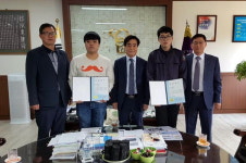 IBK기업은행 춘천지점, 폴리텍대 학생에 장학금 전달