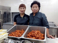 [인제]박근자씨 6년째 치킨 나눔 훈훈