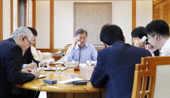문재인 대통령, 트럼프와 통화