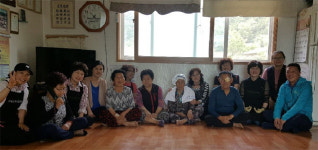 [고성]현내면·참빗동아리 어르신 봉사활동