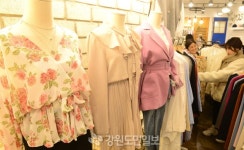 봄 내린 의류매장