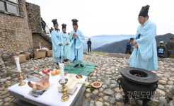 [화보] 진부령에서 향로봉까지 백두대간 평화 트레킹 대회