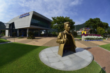 시를 살다 떠난 박인환, 고향 품 영원한 청춘으로 남다