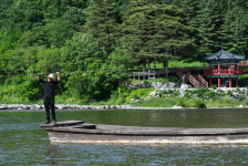 사람의 강이자 삶 자체인 동강은 옛 이야기, 물놀이도 겁나