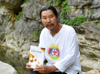 사람의 강이자 삶 자체인 동강은 옛 이야기, 물놀이도 겁나