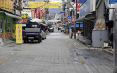 코로나의 두가지 표정… 홍천 썰렁 속초 북적