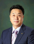 신창선 양양농협조합장·추재상 서광농협 과장보 수상