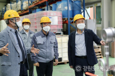 김학도 중진공 이사장, 태백 한얼싸이언스 방문 기업 애로사항 청취