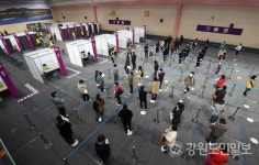 1년3개월 길었던 기다림, 20분 꼭 잡은 손에 사르르