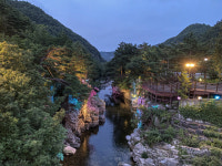 자연이 빚은 돌과 물의 만남 신선 내려와 노닐던 별천지