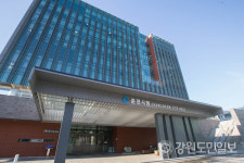 [춘천]춘천시청 직원 첫 코로나19 확진…전직원 전수검사