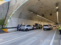 강원도소방본부 직원들 출장중 4중 추돌사고 현장 인명 구조