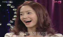 윤아, 초등학교 때 남자화장실 들어가는게 취미?