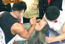 스타킹, 손당구 달인에 이어 팔씨름 왕까지 줄줄이 범죄자