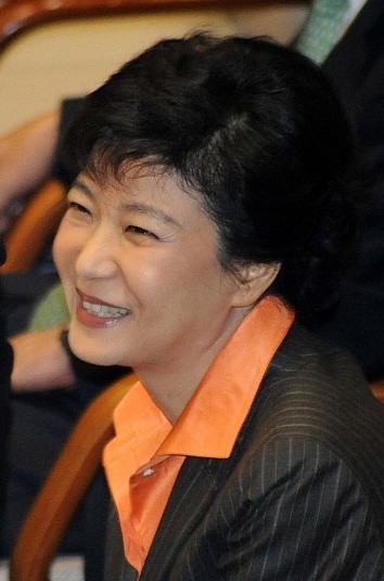 김문수, 박근혜와의 대화에서 선거의 여왕 지혜를 바라며 지지 호소