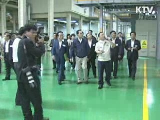 이재명 대통령, 친기업 행보 강화로 경제 발전 모색 중