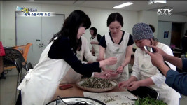 커피 대신 꽃차 마셔요
