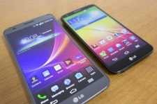 리뷰 | LG G 플렉스, 단지 휘어진 것만으로는 부족하다