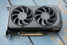 AMD 라데온 RX 7600 리뷰 | 오래 기다렸다, 저렴하고 합리적인 최신 GPU