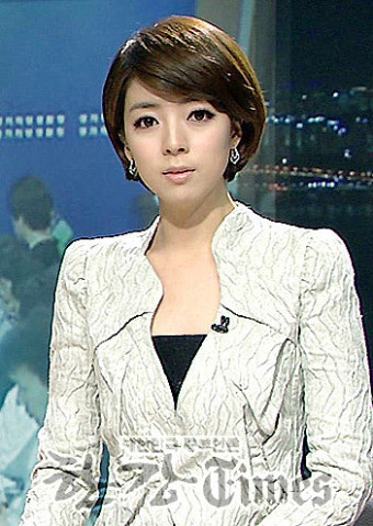 두산 홈경기 배현진 아나운서 시구
