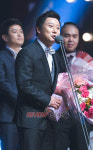 이수근, 영아원에 맛잡이 라면 400박스 기부 훈훈