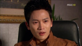 '로열 패밀리' 지성, '광기'어린 독백 연기에 '호평'