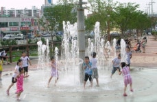 용산시민공원 도심속 쉼터 인기